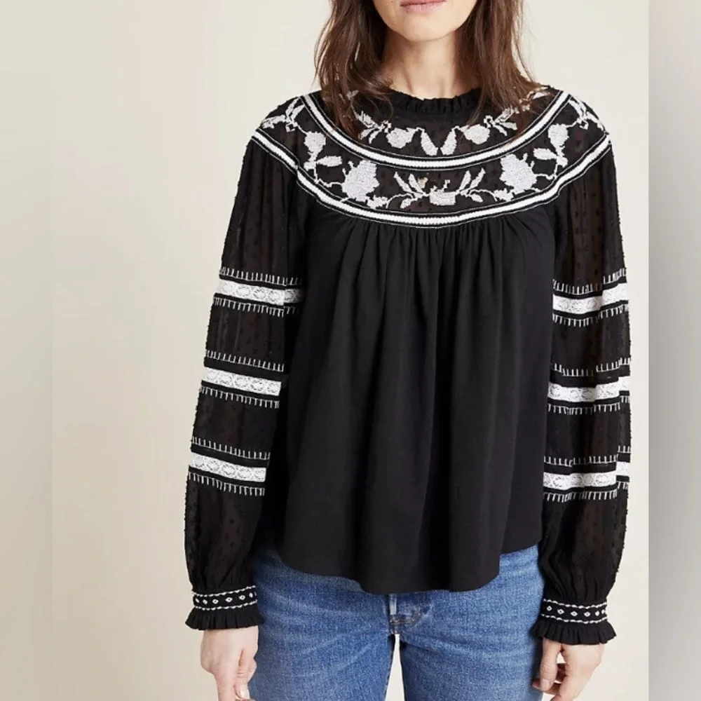 Anthropologie Maeve Winona Lace Top Peasant Shirt Size Small Black Puff Sleeves